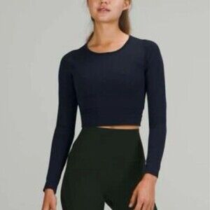 Aritzia Sunday Best Bliss Cropped Long Sleeve Black Ribbed, Large (B1)